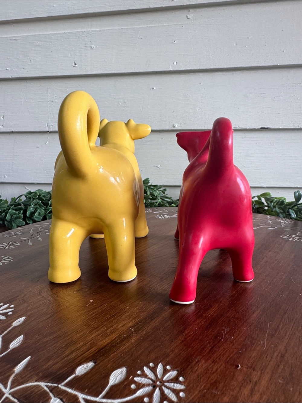 Yellow and Red Ceramic Cow Milk Pitcher Set - Picture 4 of 5
